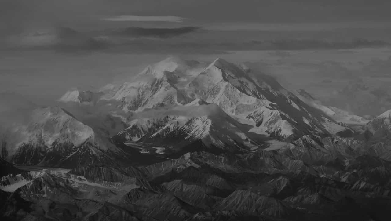 Denali Black and White | Denali Air | Denali Flightseeing - Denali Air